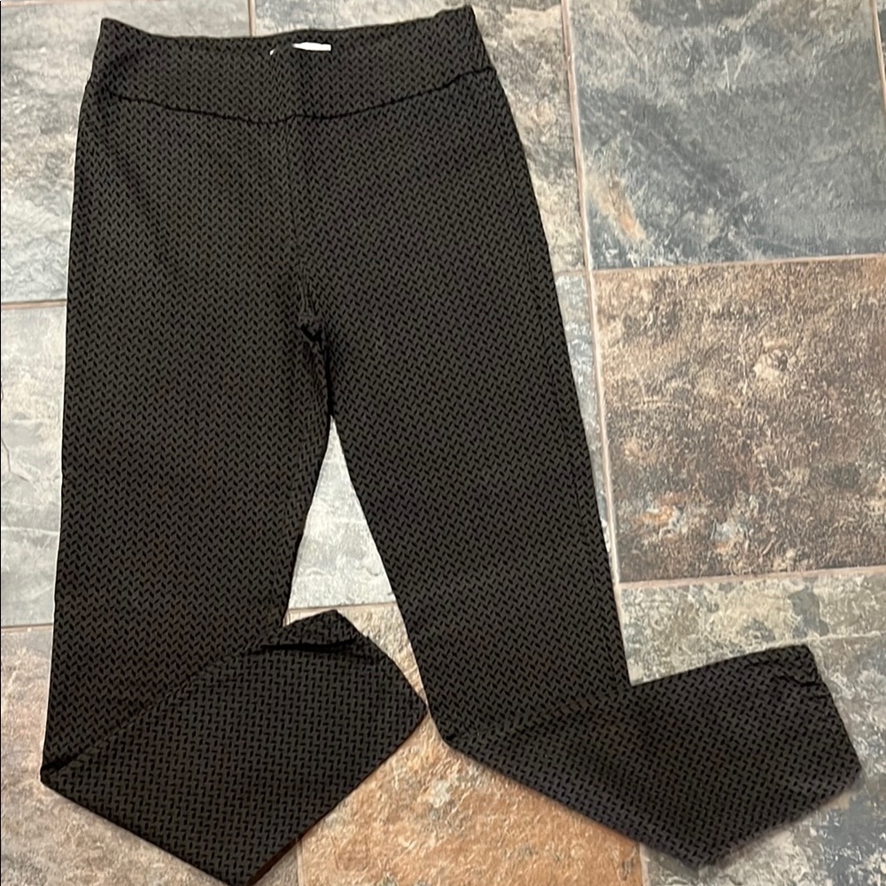 Margaret M Black Patterned Pants
